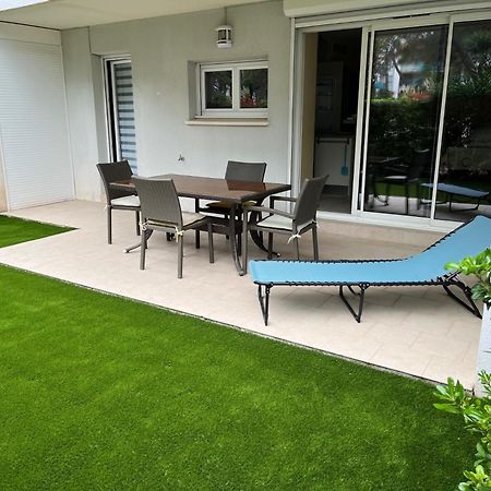 Saint-Raphael, Boulouris, F2 Dans Belle Residence 3 Piscines, Proche Bord De Mer ภายนอก รูปภาพ