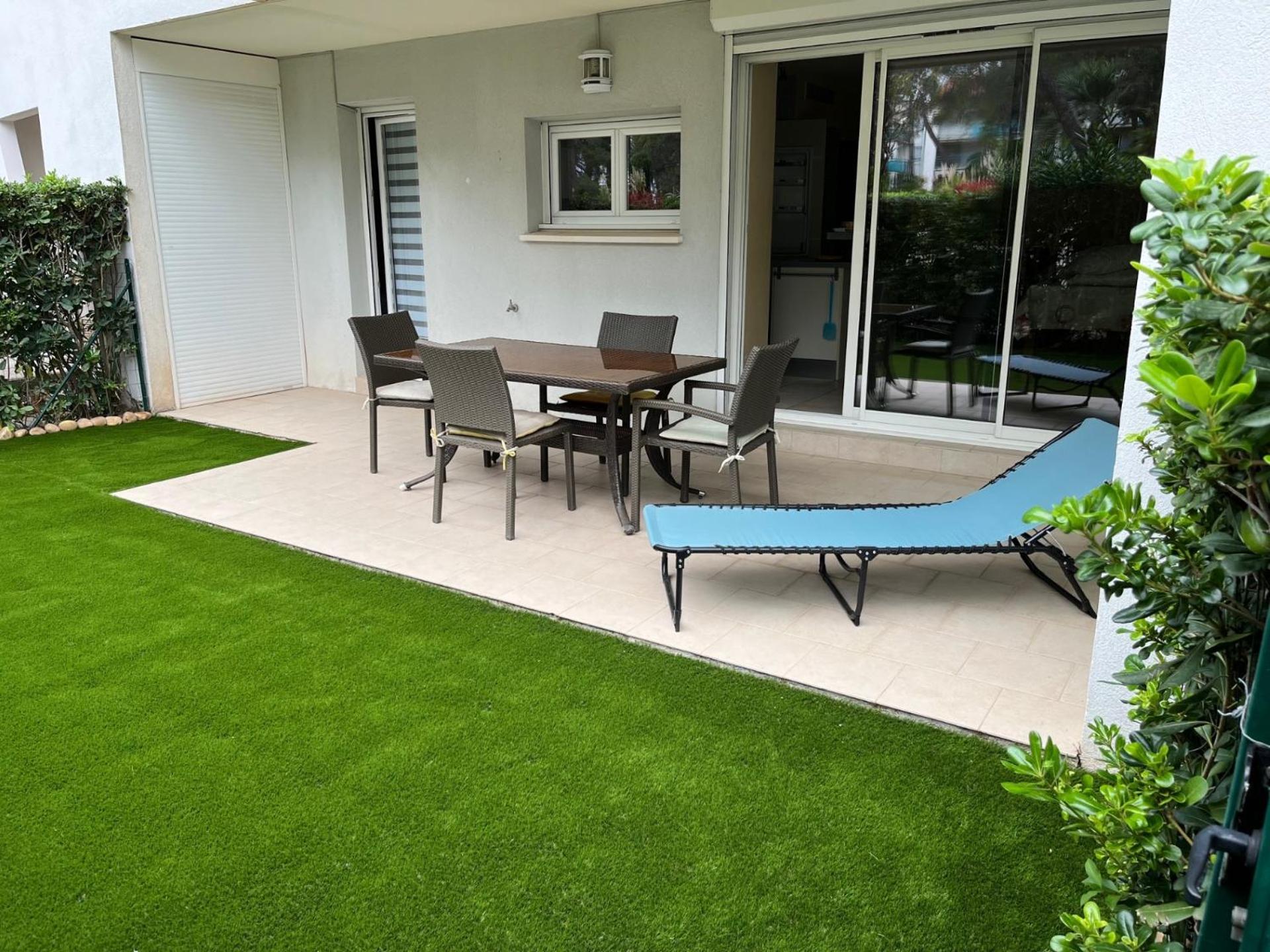 Saint-Raphael, Boulouris, F2 Dans Belle Residence 3 Piscines, Proche Bord De Mer ภายนอก รูปภาพ